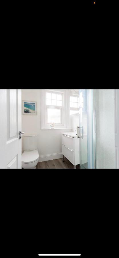 Driftwood Luxury Apartment Lyme Regis Exterior foto