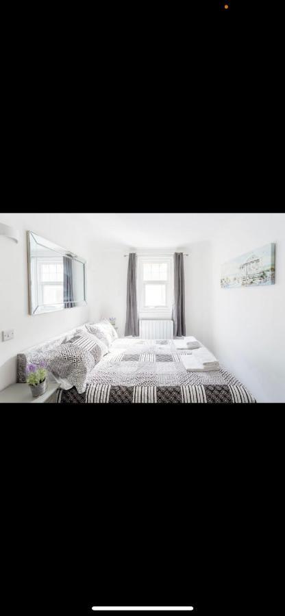 Driftwood Luxury Apartment Lyme Regis Exterior foto