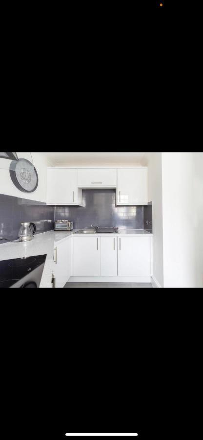 Driftwood Luxury Apartment Lyme Regis Exterior foto